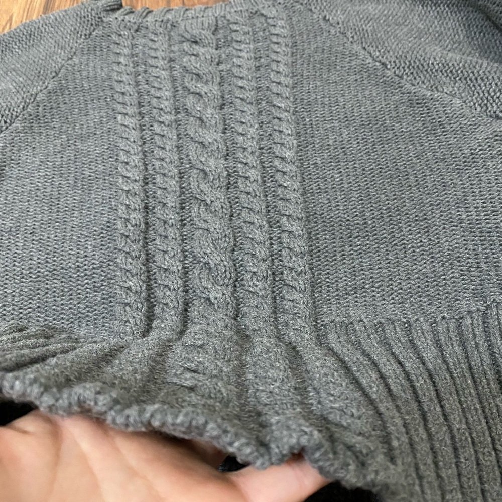 Eddie Bauer sweater - Picture 13 of 15